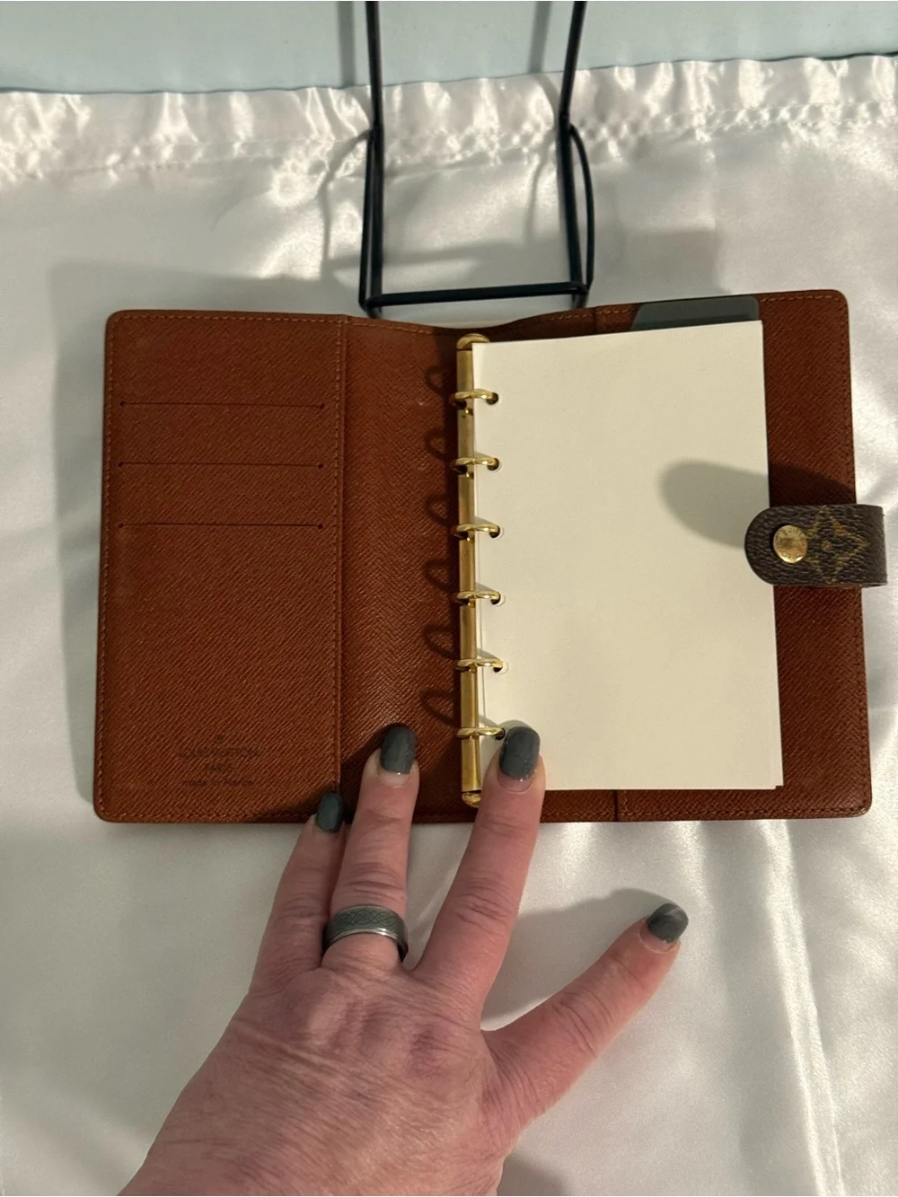 Louis Vuitton Authentic Agenda w/paper in Brown and Gold! With COA & Dust Bag!